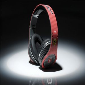 Beats By Dre High Definition Powered Isolation Headphones Ferrari Red Carbon Fiber Limited Edition